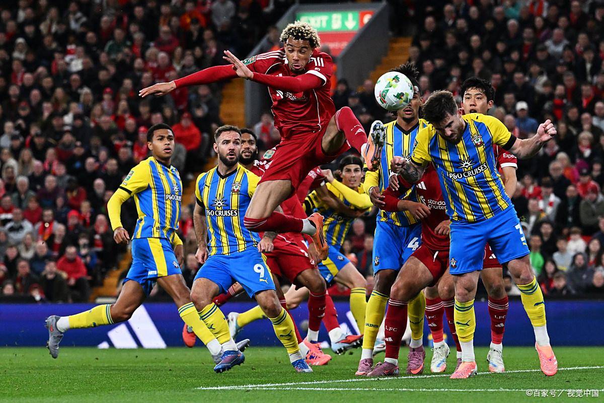 葡萄牙体育训练开放日；转会期豪取连胜引欢呼；CBA常规赛在即；细节决定成败的简单介绍